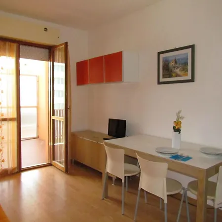 Διαμέρισμα Extra Comfort In A Renovated Flat For 6 Μπιμπιόνε